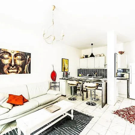 Le Palais Osiris Hotel